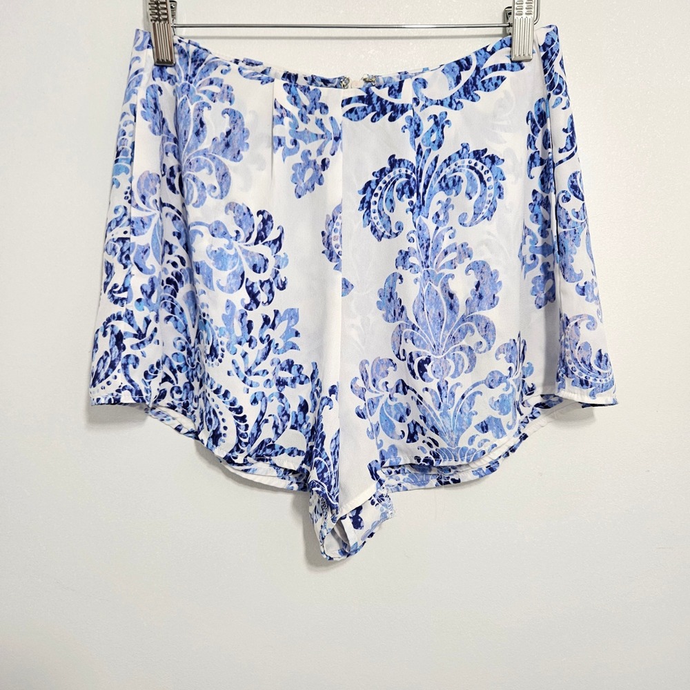 Show Me Your Mumu Shorts Sawyer High Rise Blue White Damask Paisley M